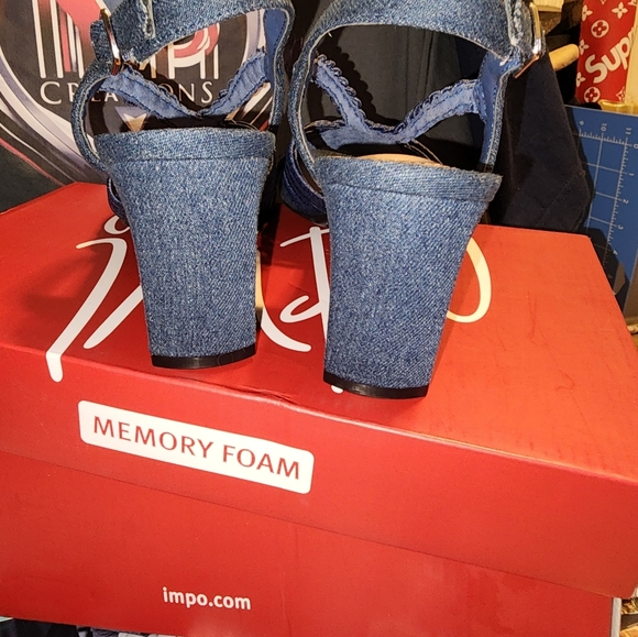 Lady's MPO shoes in a size 7M - Picture 5 of 5
